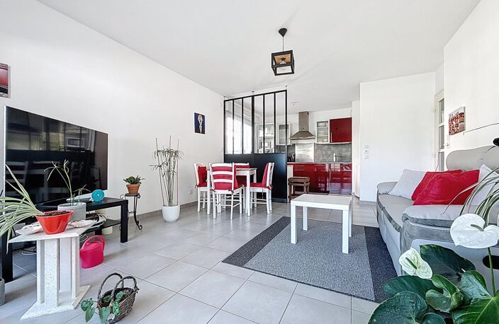 Charmant T2 de 49,2 m² avec terrasse, parking, cave — photo 2