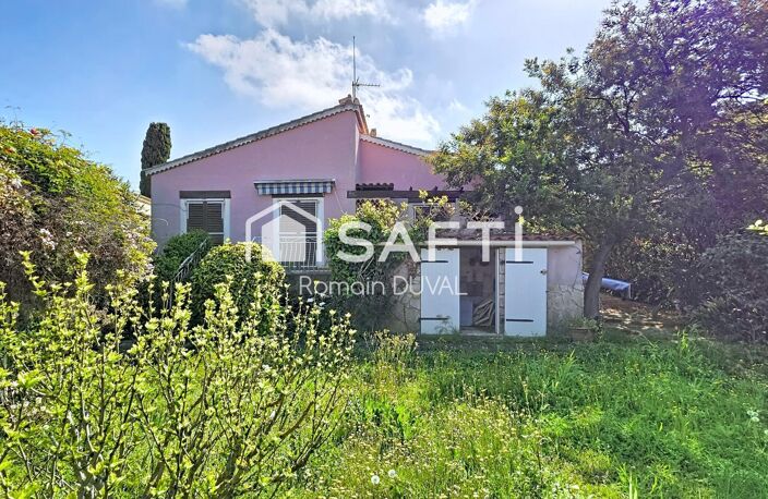 Maison familiale aux beaux volumes avec piscine  Proche centre de Six-Fours-les-Plages — photo 2