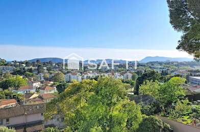 Appartement 4 pièces 253000 €