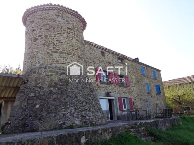 Rare, maison en pierres dans petit hameau avec vue exceptionnelle — photo du bien