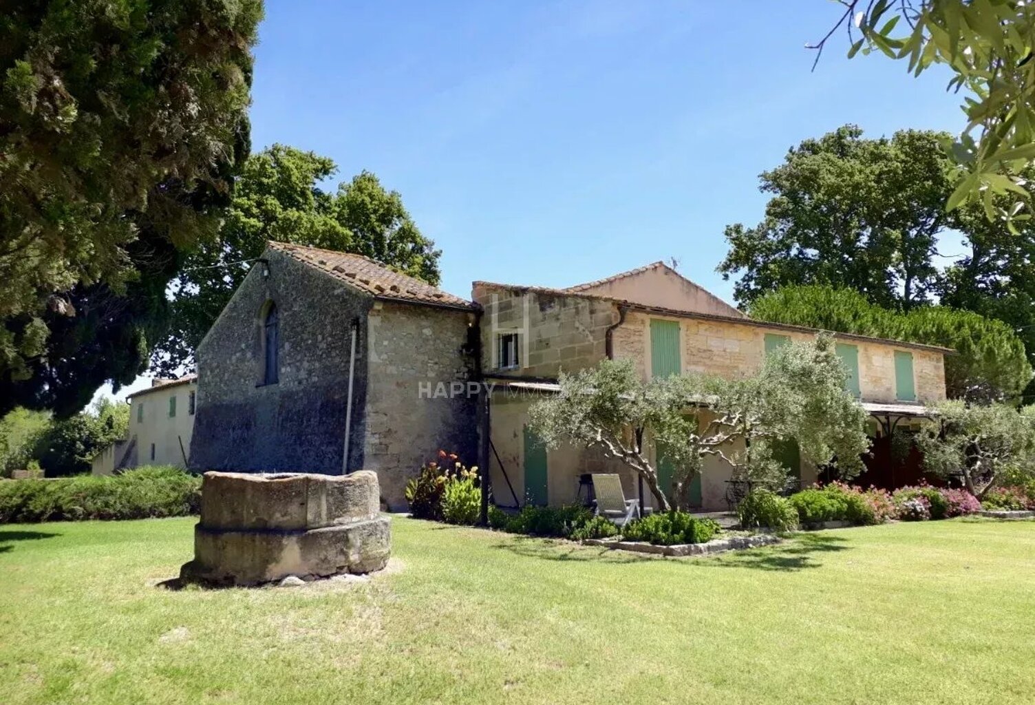 Mas de caractère en campagne Arlésienne — photo 1