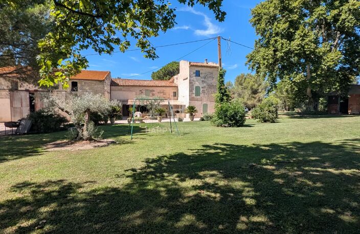 Mas de caractère en campagne Arlésienne — photo 4