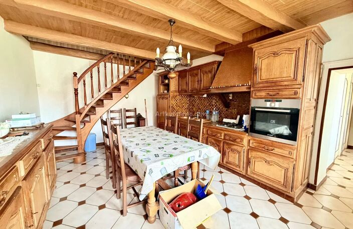 Maison avec garage — photo 3