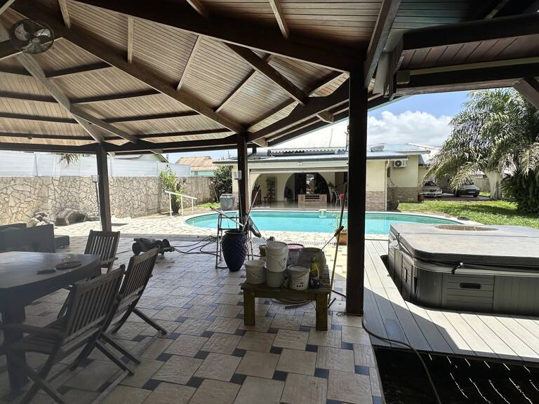 EXCLUSIVITÉ - VOTRE VILLA DANS LE BOURG DE MATOURY, PROCHE DU MARCHÉ — photo 1