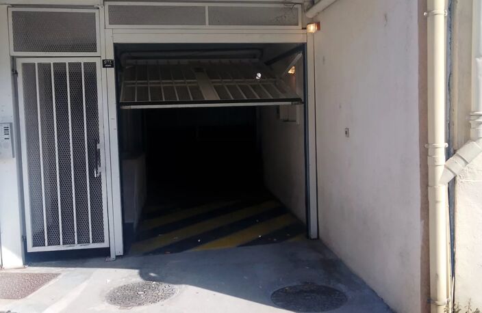 Garage Riquier en Zone Chalandise / A vendre — photo 3
