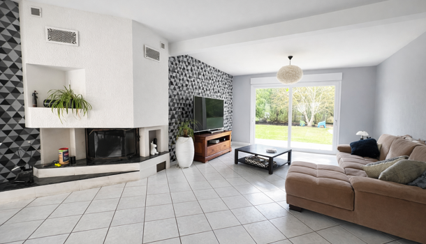 Villa / Maison 7 pièces  à vendre Bezannes 51430