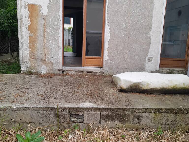 MAISON A RENOVER ENTIEREMENT environ 60m2 — photo 1