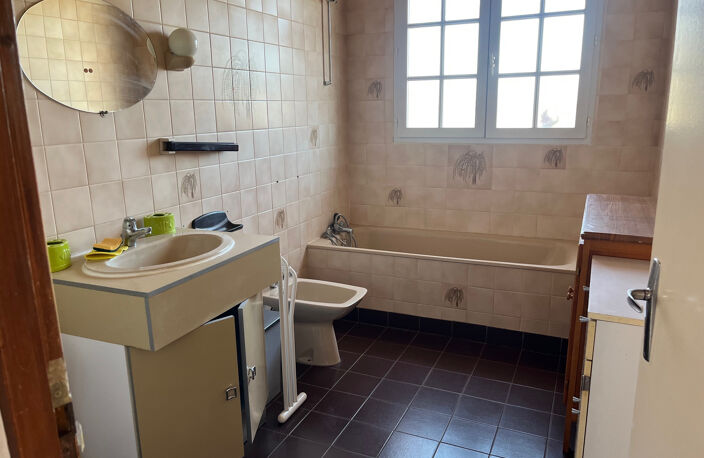 Proche commerces — photo 5