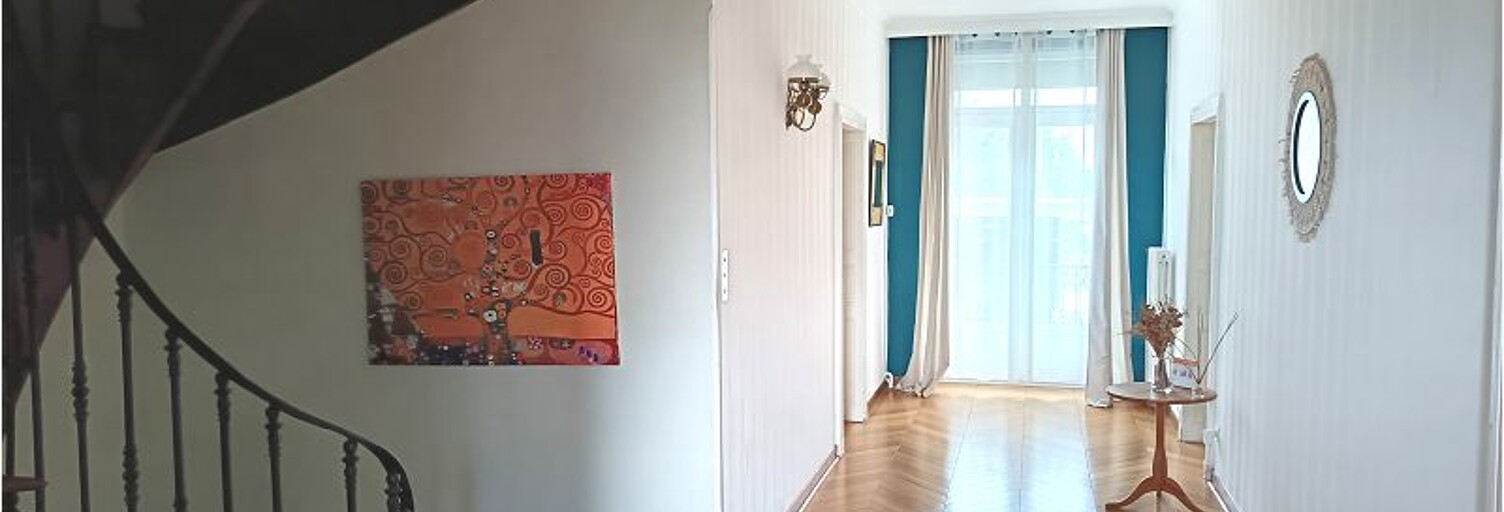 Maison 8 Pièces 303 m² à vendre à Rabastens (81800)