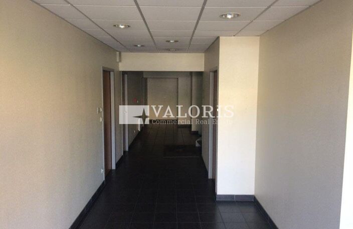 BUREAUX à LOUER — photo 2