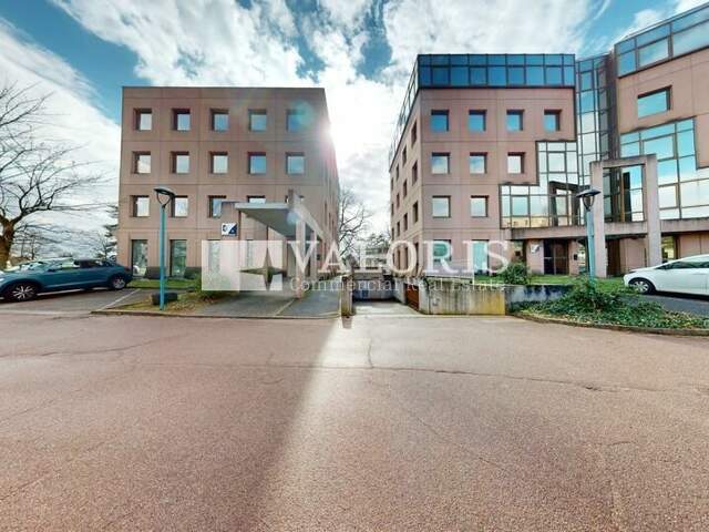 BUREAUX à LOUER — photo du bien