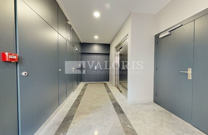 BUREAUX à LOUER — photo 2