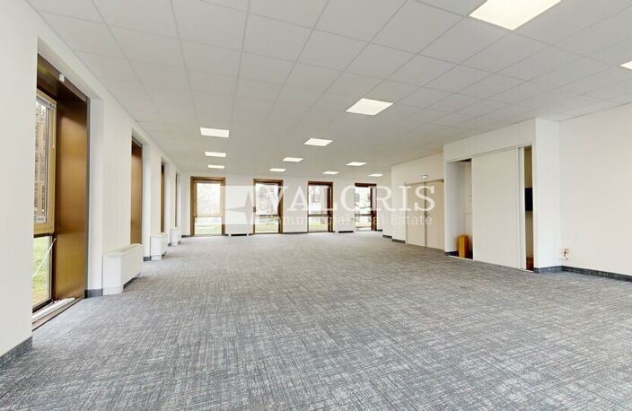 BUREAUX à LOUER — photo 4