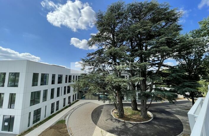BUREAUX à LOUER — photo 3