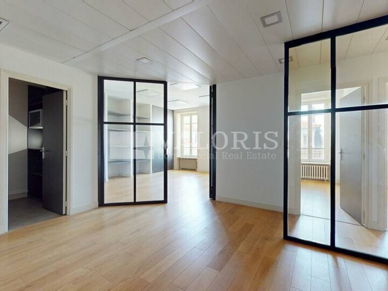 BUREAUX à LOUER — photo 1