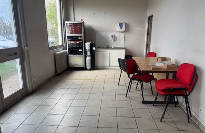 Entrepôt open space à LISSES — photo 5