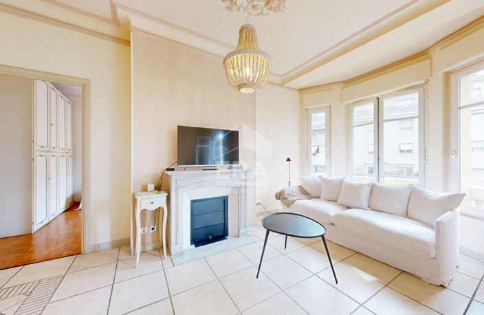 NICE - GAMBETTA : MAGNIFIQUE 3 PIÈCES TRAVERSANT DANS UN BEAU BOURGEOIS — photo 5