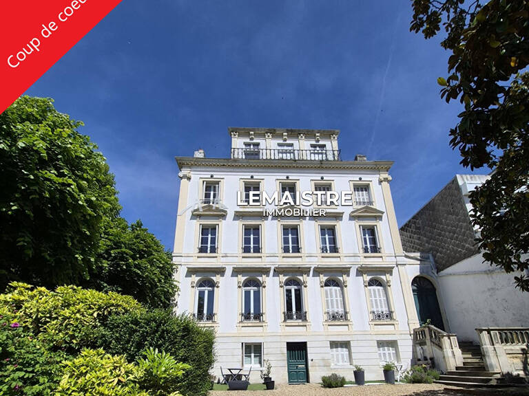 Appartement à vendre LE HAVRE SAINT MICHEL  Immeuble de caractère 2 chambres - Jardin copropriété - Stationnement - 72 m² — photo 1