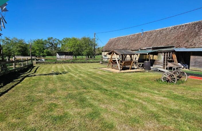 Propriété début XVIIe siècle  275 m² habitables sur 2,3 hectares  Fort potentiel — photo 4