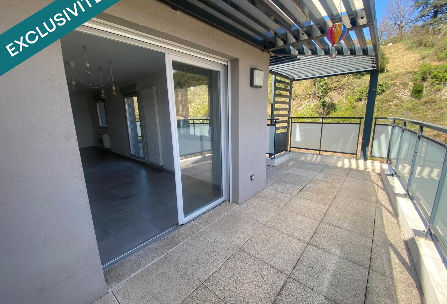 Appartement T4 avec ascenseur et terrasse — photo 1
