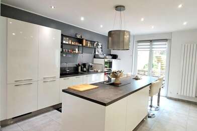 Maison 7 pièces 380000 €