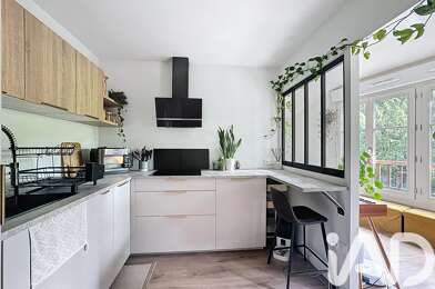 Appartement 2 pièces 885 €