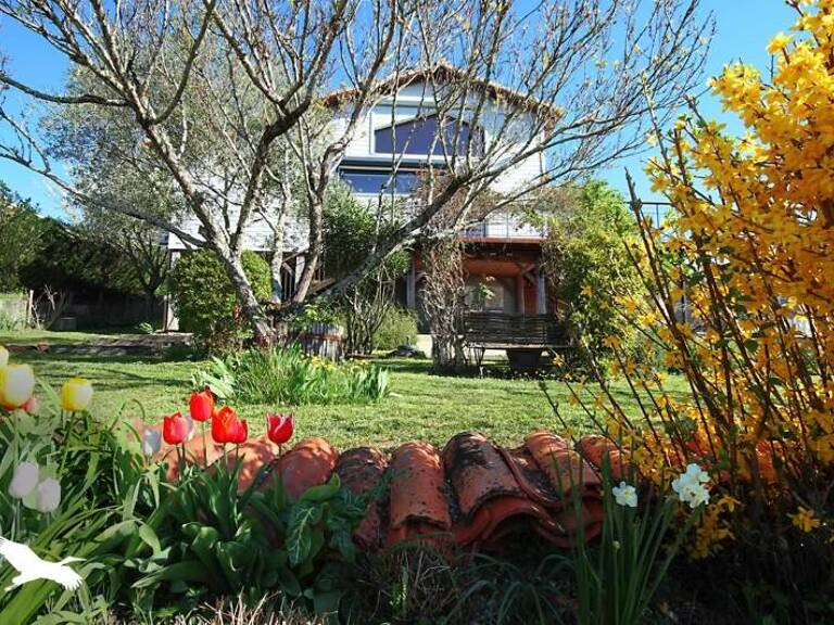 Contemporaine de 5 pièces principales — photo 1