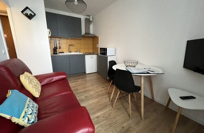 Vente immeuble   Rochefort (17300) — photo 2