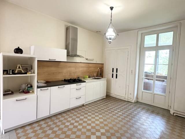 Maison de ville de 6 pièces principales — photo du bien