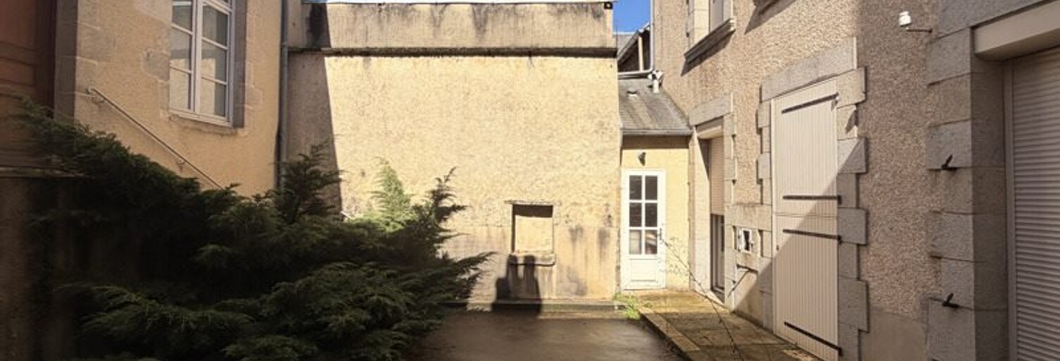 Maison 13 Pièces 210 m² à vendre à Aigurande (36140)