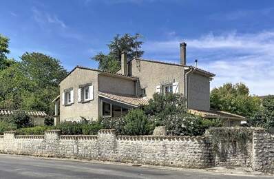 Maison en pierre de 4 pièces principales — photo du bien