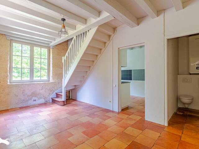 Immeuble à Espiet — photo du bien