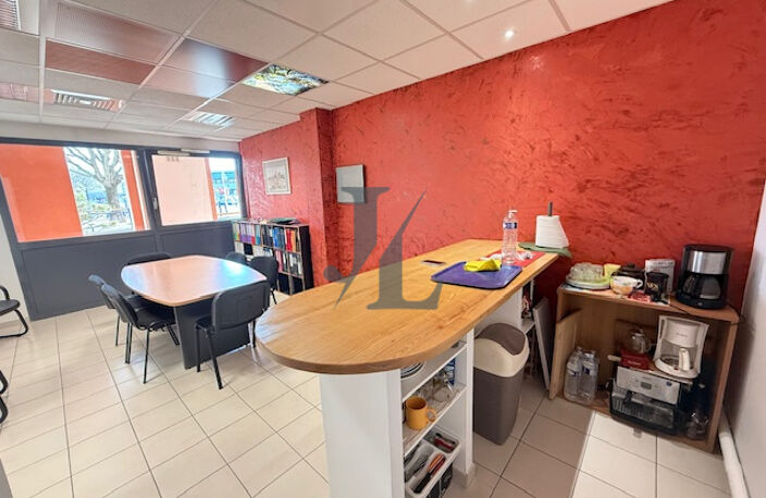 LOCAL PROFESIONNEL DE 120m2 — photo 3