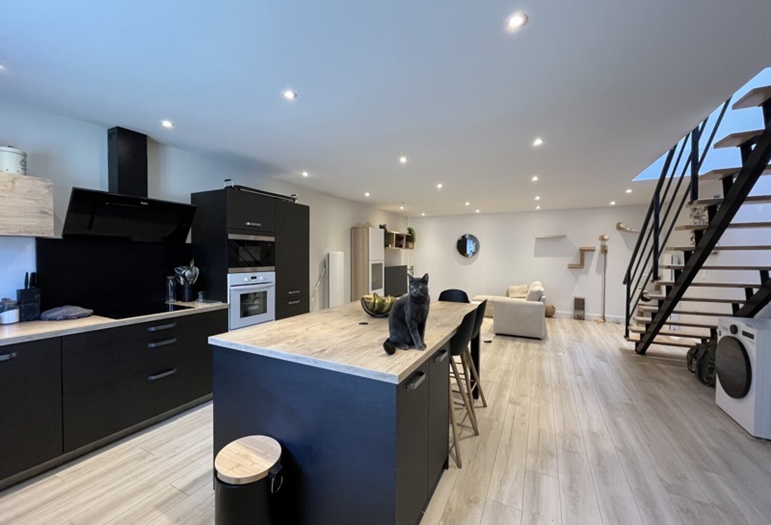 Maison de ville de 3 pièces principales — photo 1