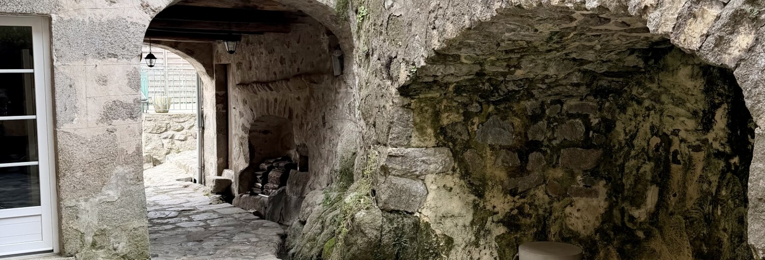 Maison 4 Pièces 94 m² à vendre à Laviolle (07530)