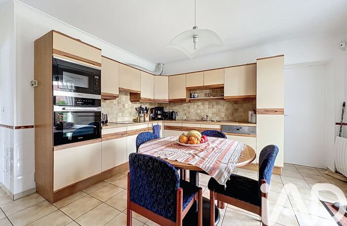 Vente Maison traditionnelle 7 pièces — photo 4