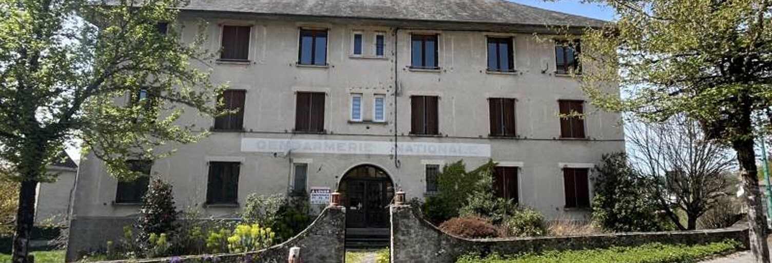 Maison 19 Pièces 456 m² à vendre à Latronquière (46210)