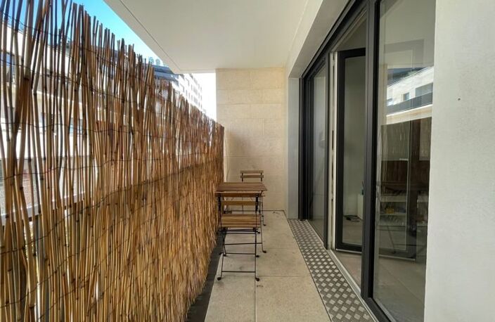Vente appartement 2 pièces 47 m² Bordeaux (33100) — photo 3