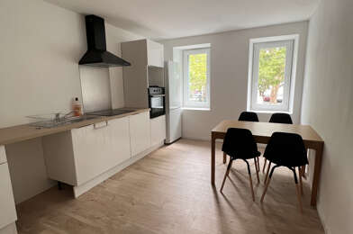 Appartement 4 pièces 748 €