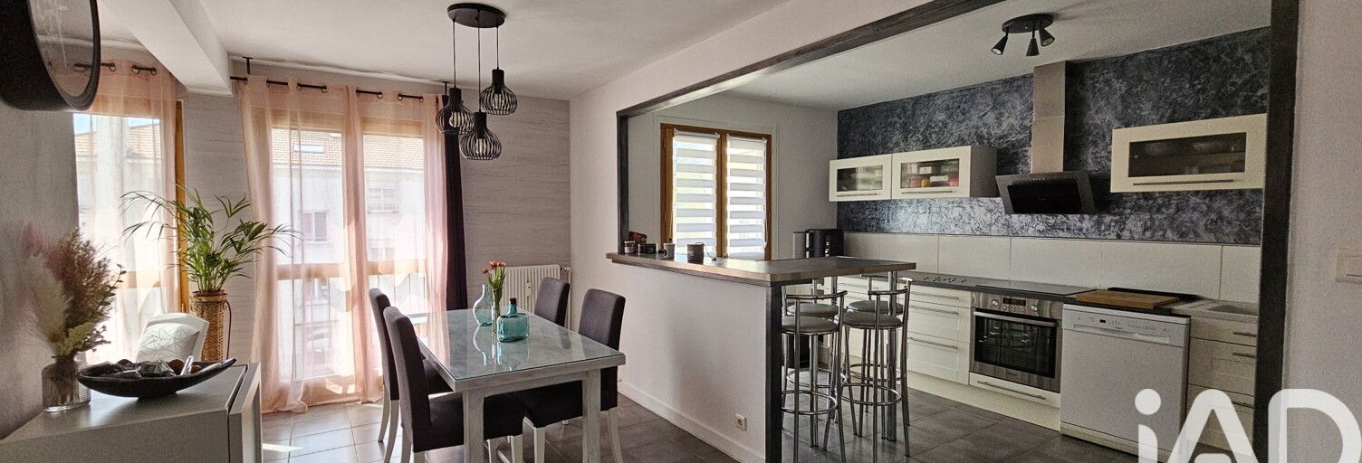 Appartement 5 Pièces 89 m² à vendre à Saint-Genest-Lerpt (42530)