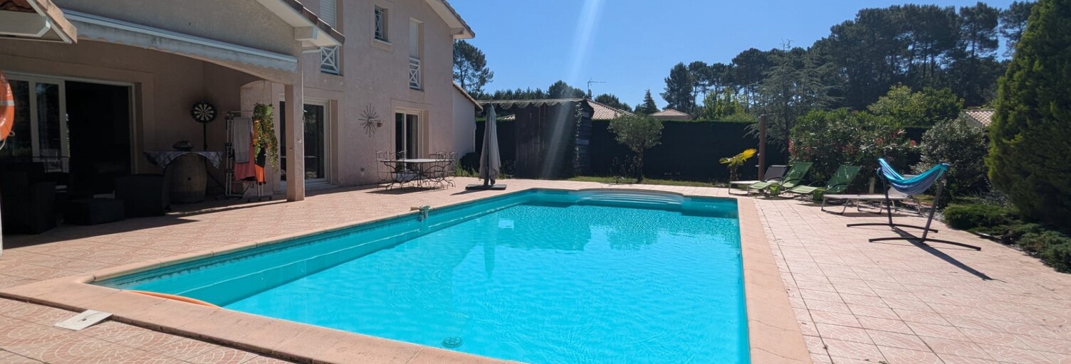 Maison 9 Pièces 263 m² à vendre à Mont-de-Marsan (40000)