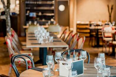 Commerce  910000 €