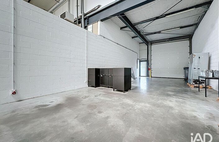 Vente Local d'activités 250 m&sup2; — photo 3