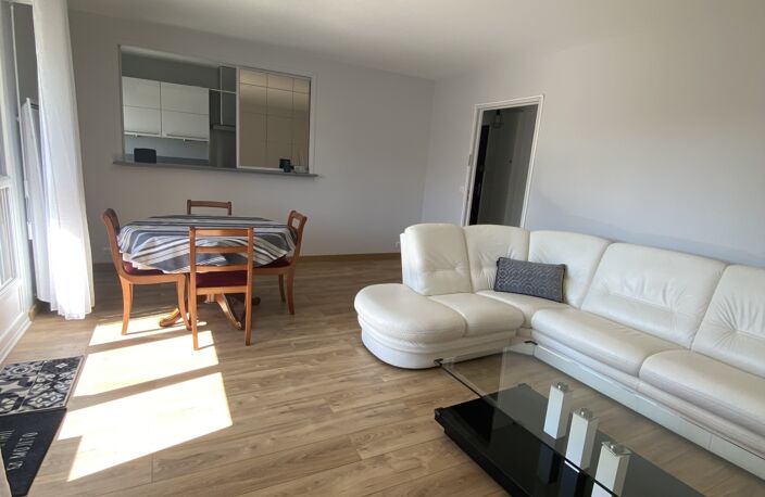 Vente Appartement 4 pièces — photo 2
