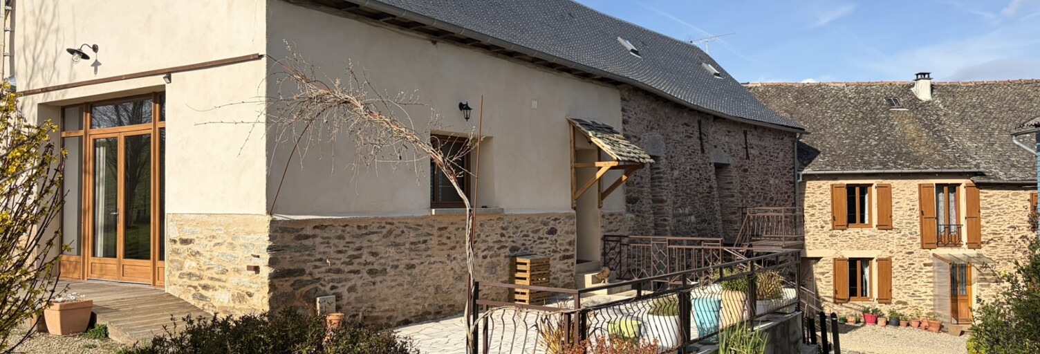 Maison 12 Pièces 300 m² à vendre à La Salvetat-Peyralès (12440)