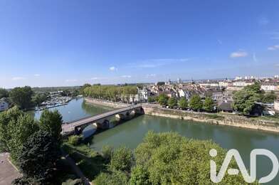 Appartement 5 pièces 220000 €