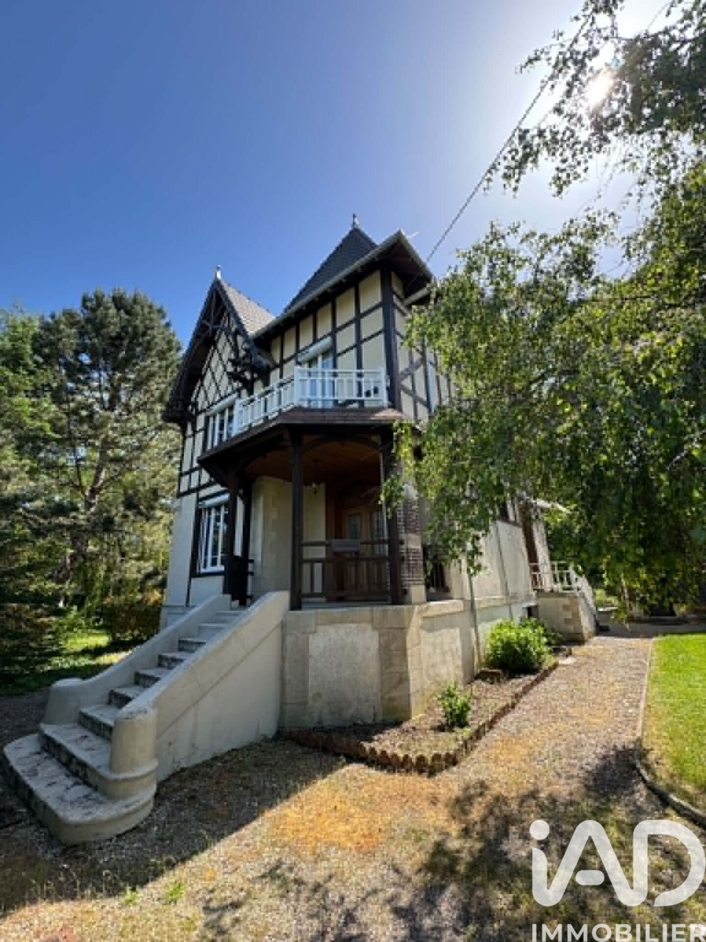 Eclaron-Braucourt-Ste-Liviere - 147m² - 8p. - 5ch.
