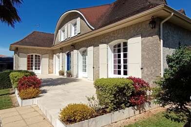 Maison 8 pièces 327000 €