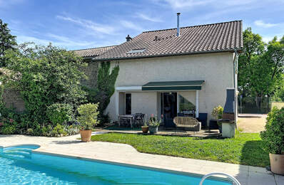 Maison L'Isle D'Abeau vieux village 6 pièces 155 m2 — photo du bien