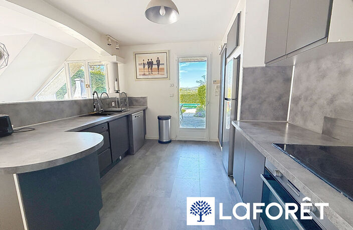 Maison L'Isle D'Abeau vieux village 6 pièces 155 m2 — photo 4